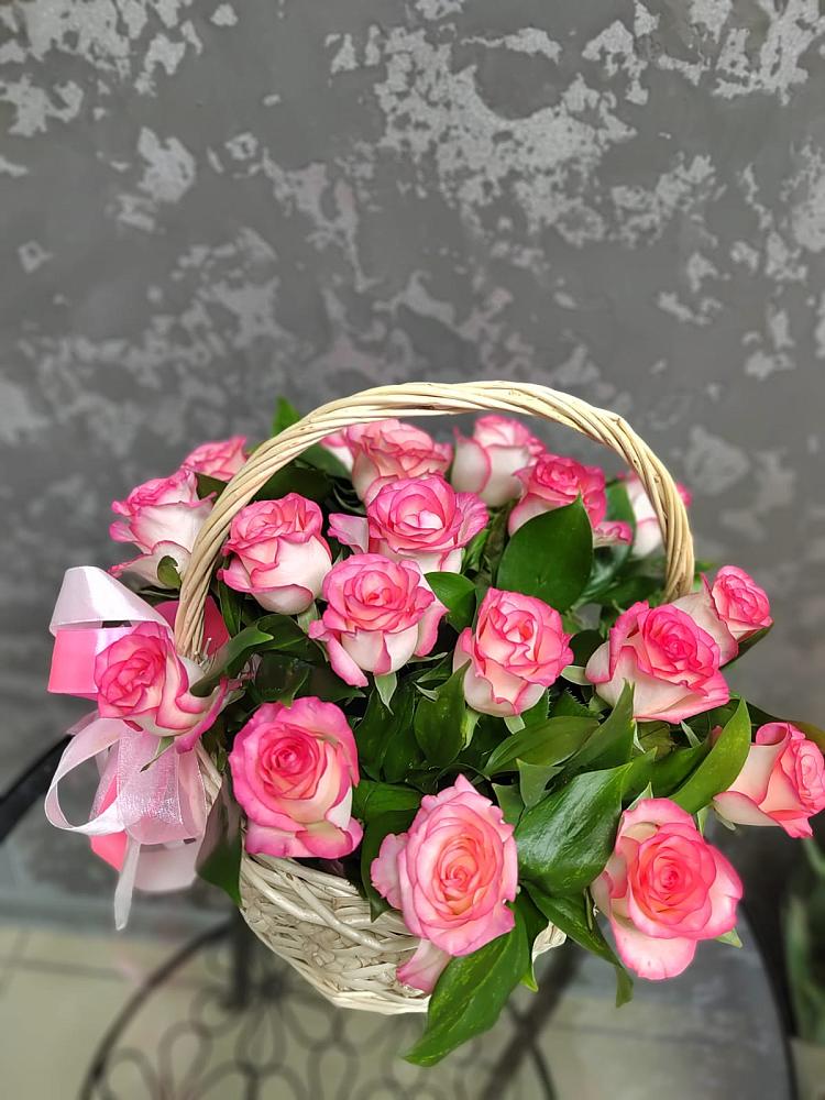 Цветочная композиция из Розы в корзине в Сухобезводное