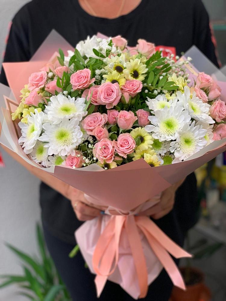 Букет цветов из: Розы и Хризантемы в Сухобезводное