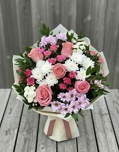 Букет цветов из:  Альстромерии, Гвоздики, Розы и Хризантемы в Сухобезводное
