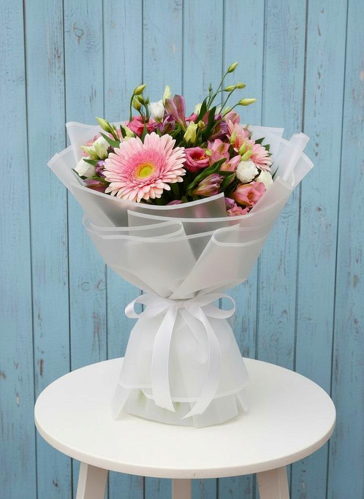 Букет цветов из: Герберы, Альстромерии и Лизиантусы в Сухобезводное