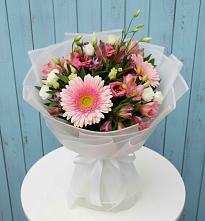 Букет цветов из:  Герберы, Альстромерии и Лизиантусы #REPLACE_PRED# Сухобезводное